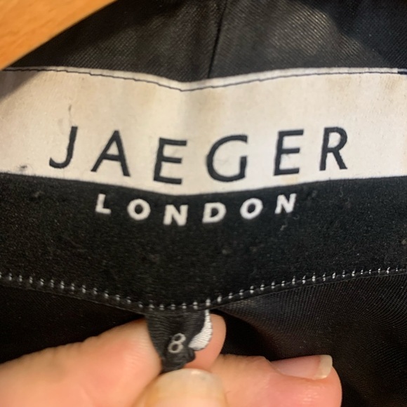 Jaeger London Black 100% Wool Cropped Jacket US 16 - Picture 9 of 12